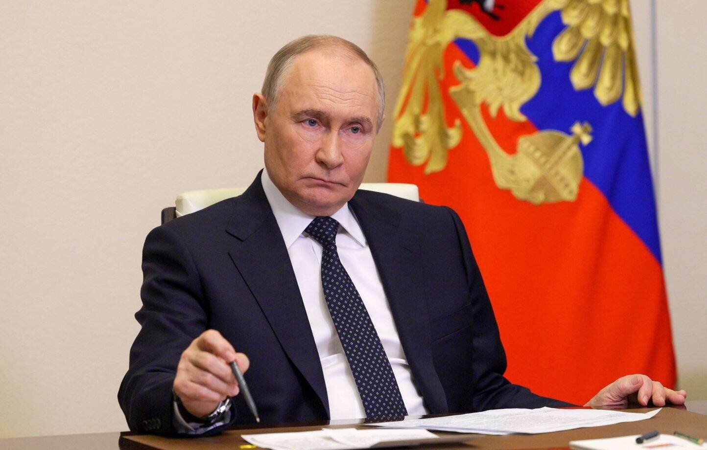 Vladimir Poutine lors d'une réunion au Kremlin