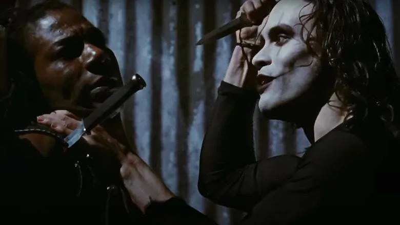 la-malediction-tragique-du-film-the-crow-revele