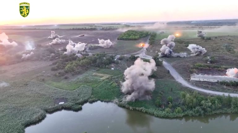 Ukrainian forces target Russian positions in Donetsk