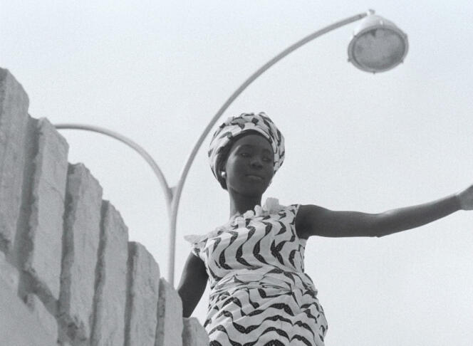L’actrice sénégalaise Mbissine Thérèse Diop dans « La Noire de… », d’Ousmane Sembène.