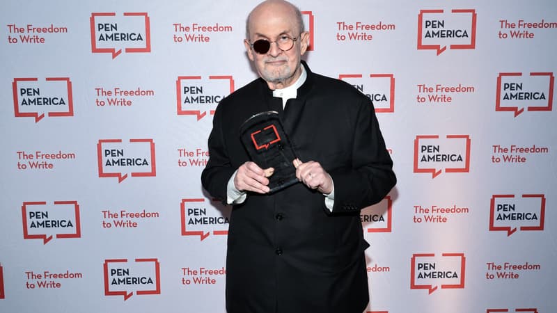 Salman Rushdie le 18 mai 2023 à New York