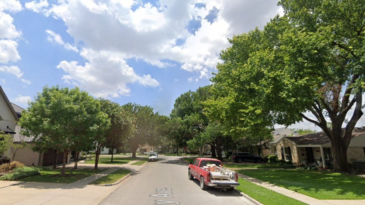 Avenue Elsby dans le quartier de Bluffview à Dallas