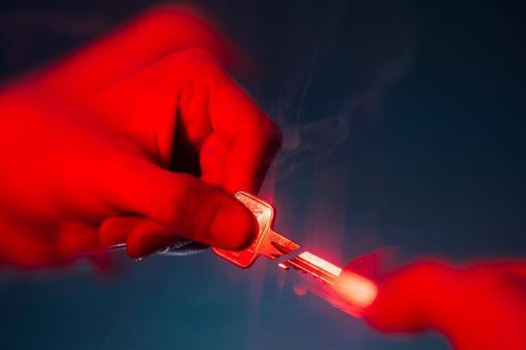 Zwangsversteigerung: Käufer wissen bei einer Zwangsversteigerung nicht immer, worauf sie sich einlassen.