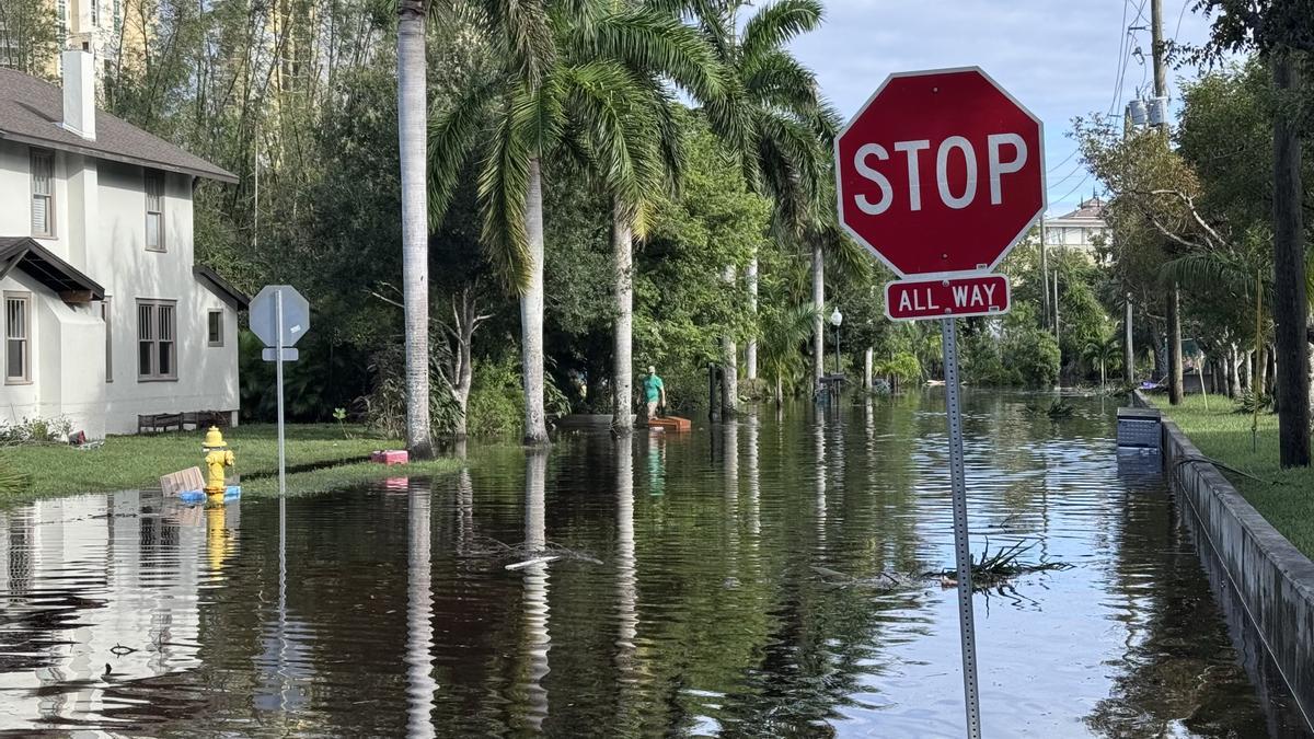 Inondation à Fort Myers après le cyclone Milton, États-Unis.