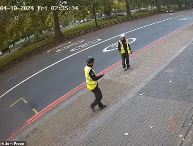 CCTV montre le voleur