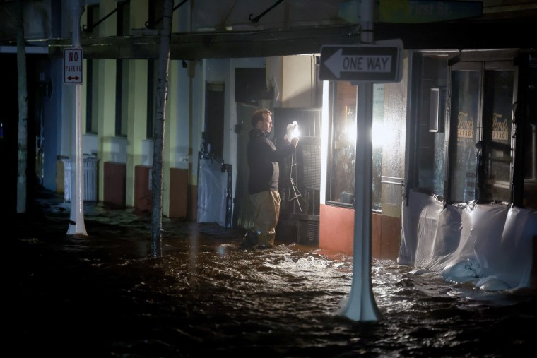 Préparation des habitants de Floride pour l'ouragan Milton