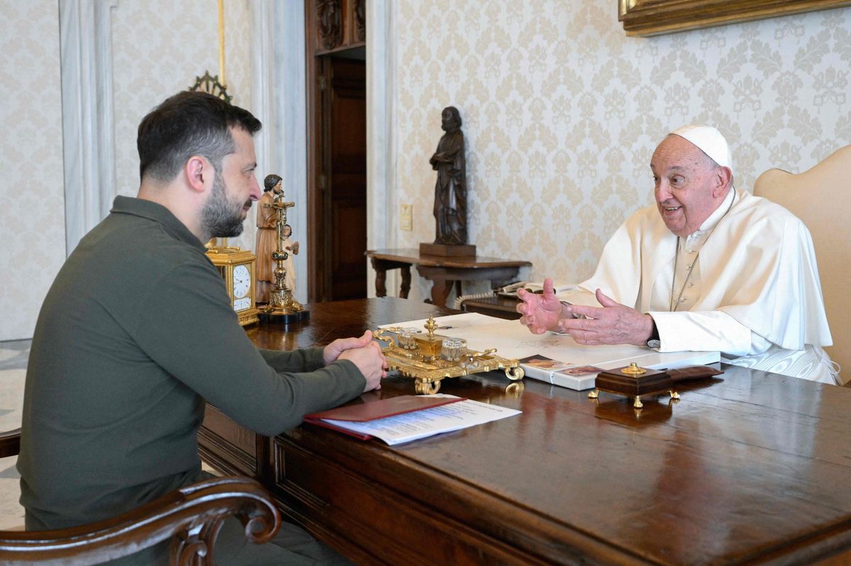 Selenski avec le Pape François et Giorgia Meloni
