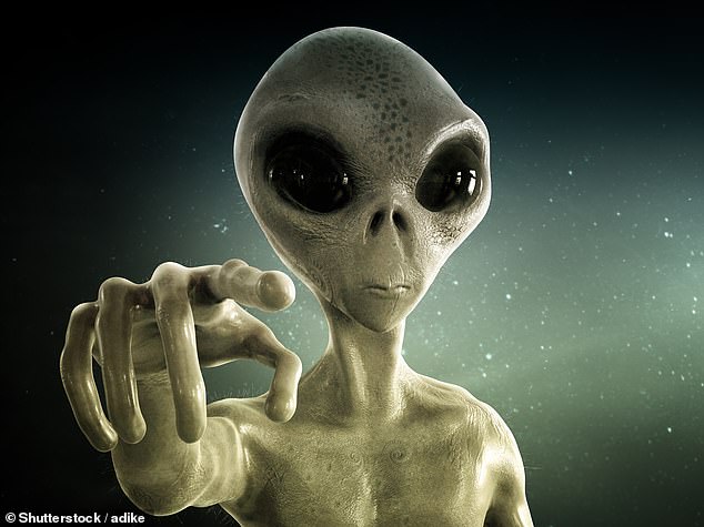 L'assurance contre l'enlèvement par des extraterrestres a été vendue pour la première fois par l'agence d'assurance Saint Lawrence de Floride en 1987.