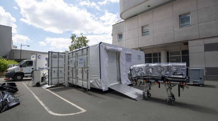 Le container est actuellement déployé sur un parking du CHU d'Angers