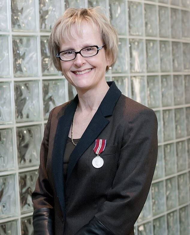 Anne Giardini, fille de Carol Shields