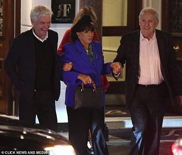 Phillip Schofield avec Gyles Brandreth et sa femme Michele