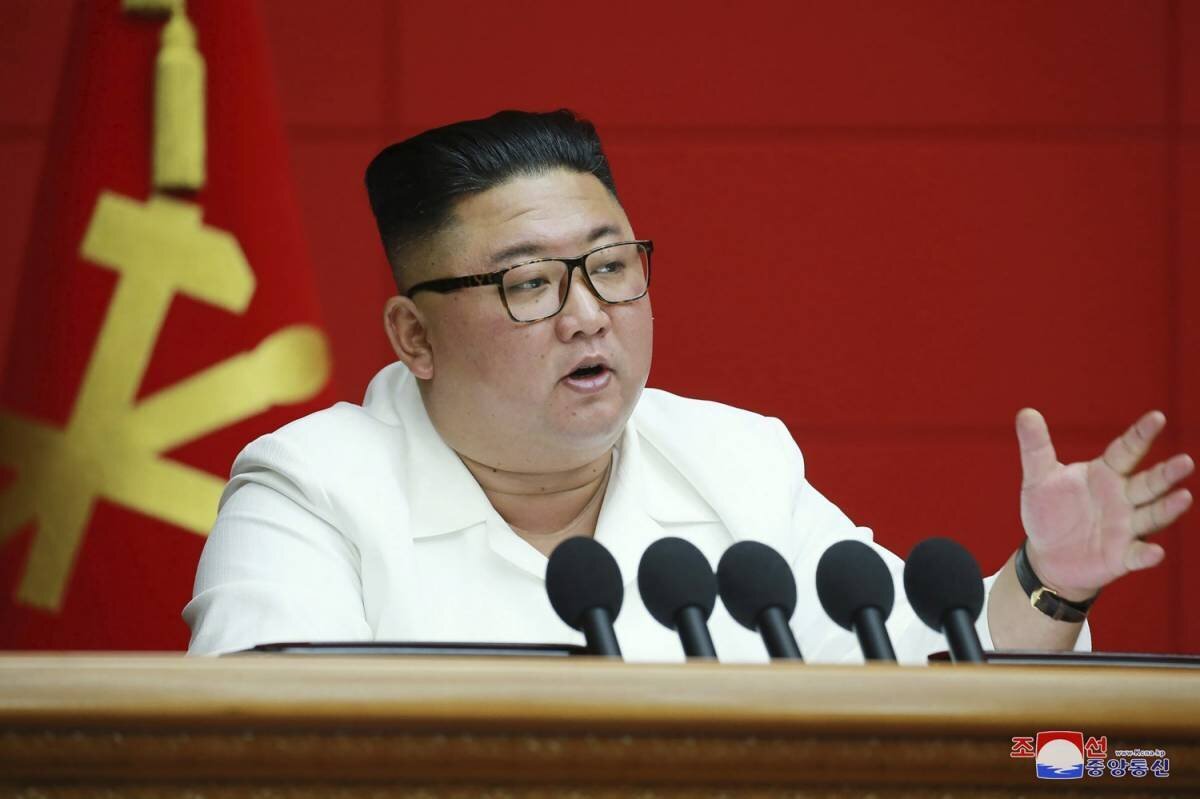 Kim Jong Un lors d'une réunion.
