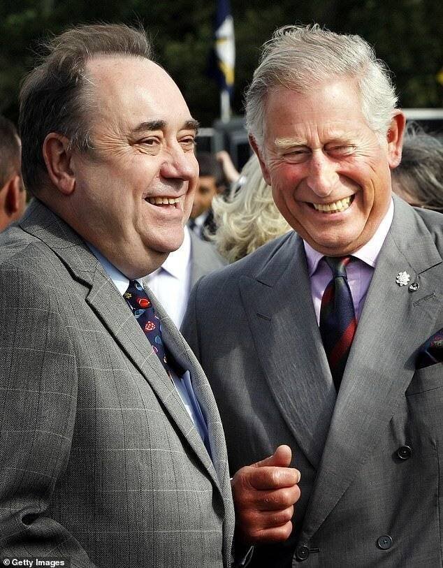 Le roi Charles avec Alex Salmond en 2011