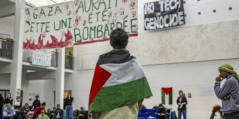 De nombreux campus suisses ont été occupés par des manifestants pro-Gaza au printemps 2024, comme ici à l'École polytechnique fédérale de Lausanne.