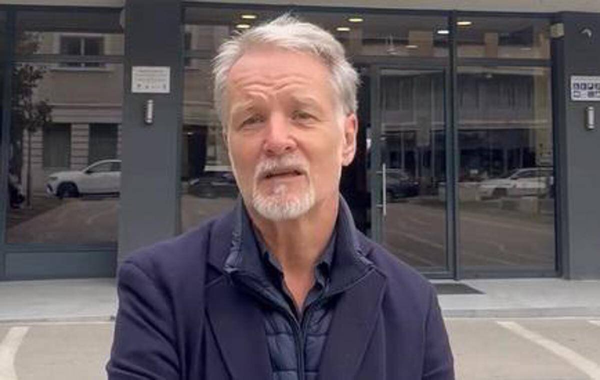 Paul Lowe, photoreporter