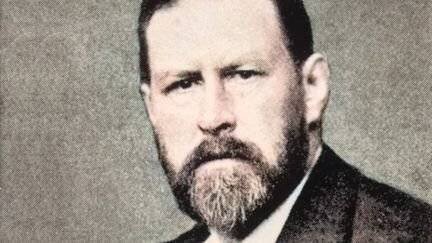 Bram Stoker (1847 - 1912), romancier et auteur de nouvelles irlandais, célèbre pour son roman gothique 'Dracula'.