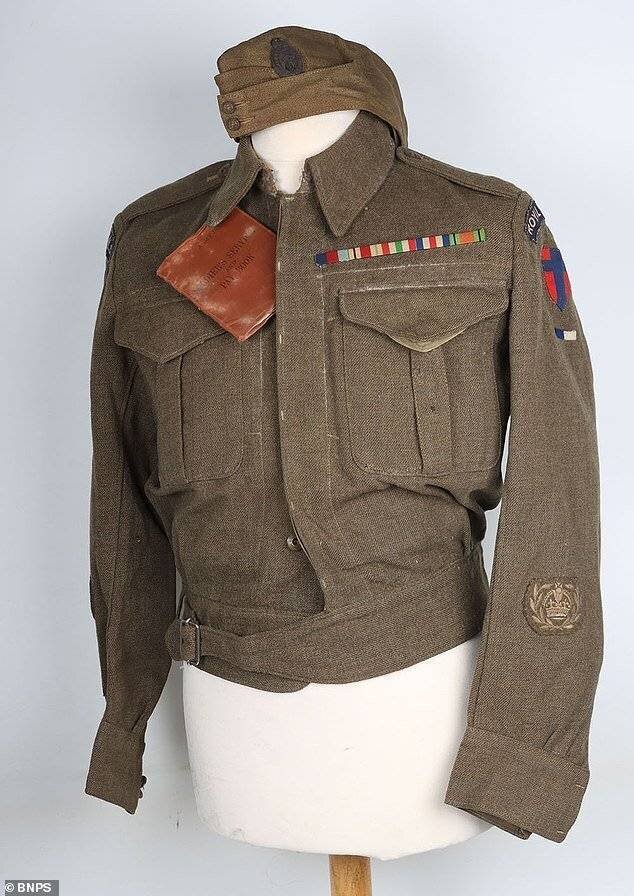 Uniforme de George Axe, soldat des Royal Signals.