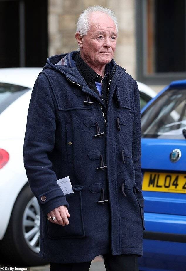 Bruce Jones s'exprime sur la décision de tuer Les Battersby dans Corrie