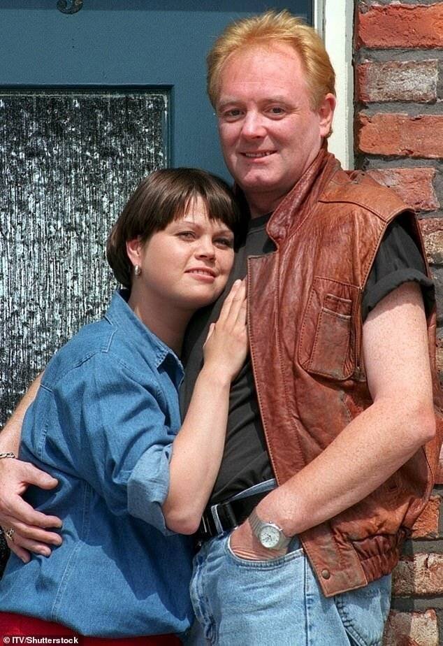 Bruce Jones avec Vicky Entwistle, connue pour son rôle de Janice
