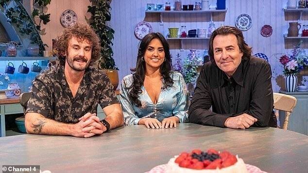 Guests on An Extra Slice discussing bread