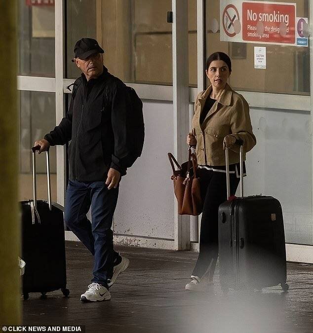 Anna Wallace, épouse de Gregg, à son arrivée