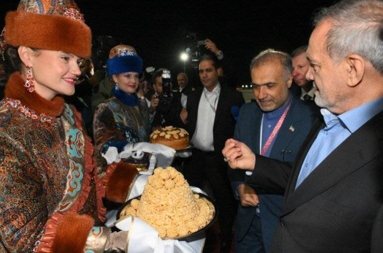 Le président iranien Masoud Bezhkian à Kazan pour la cime BRICS