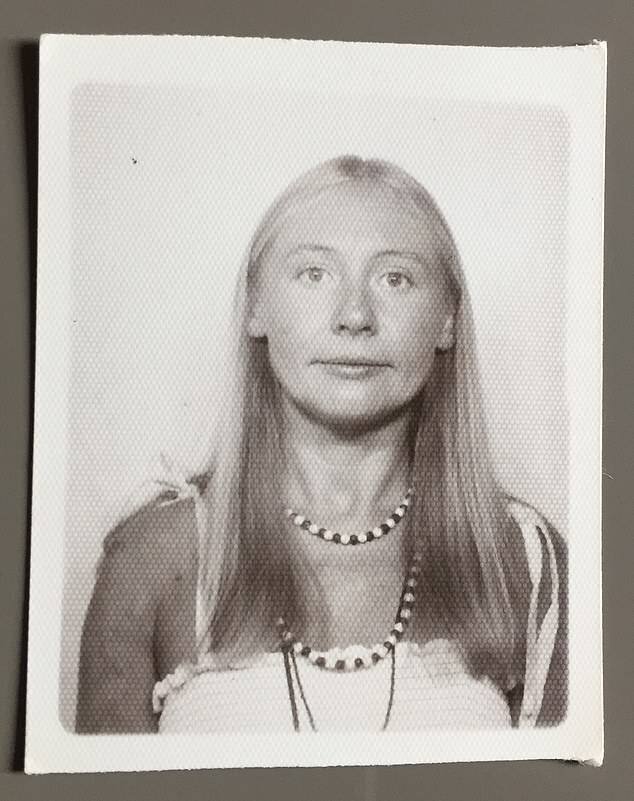 Delia Balmer attaquée par John Sweeney