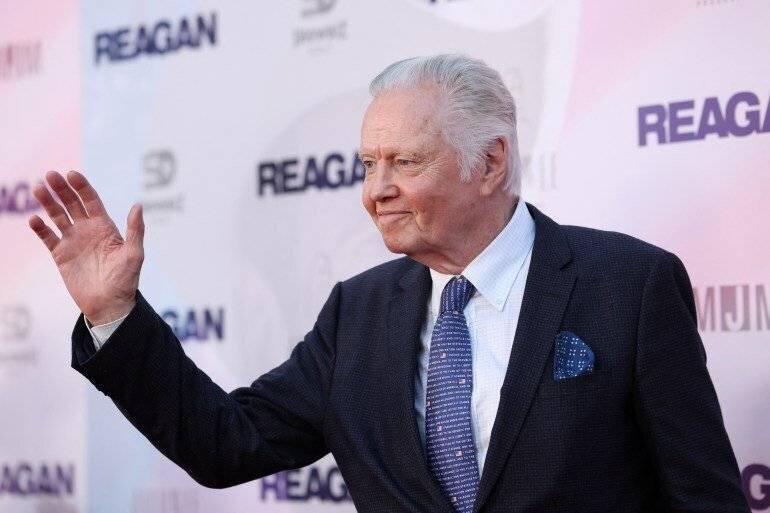 Jon Voight lors d'une première.