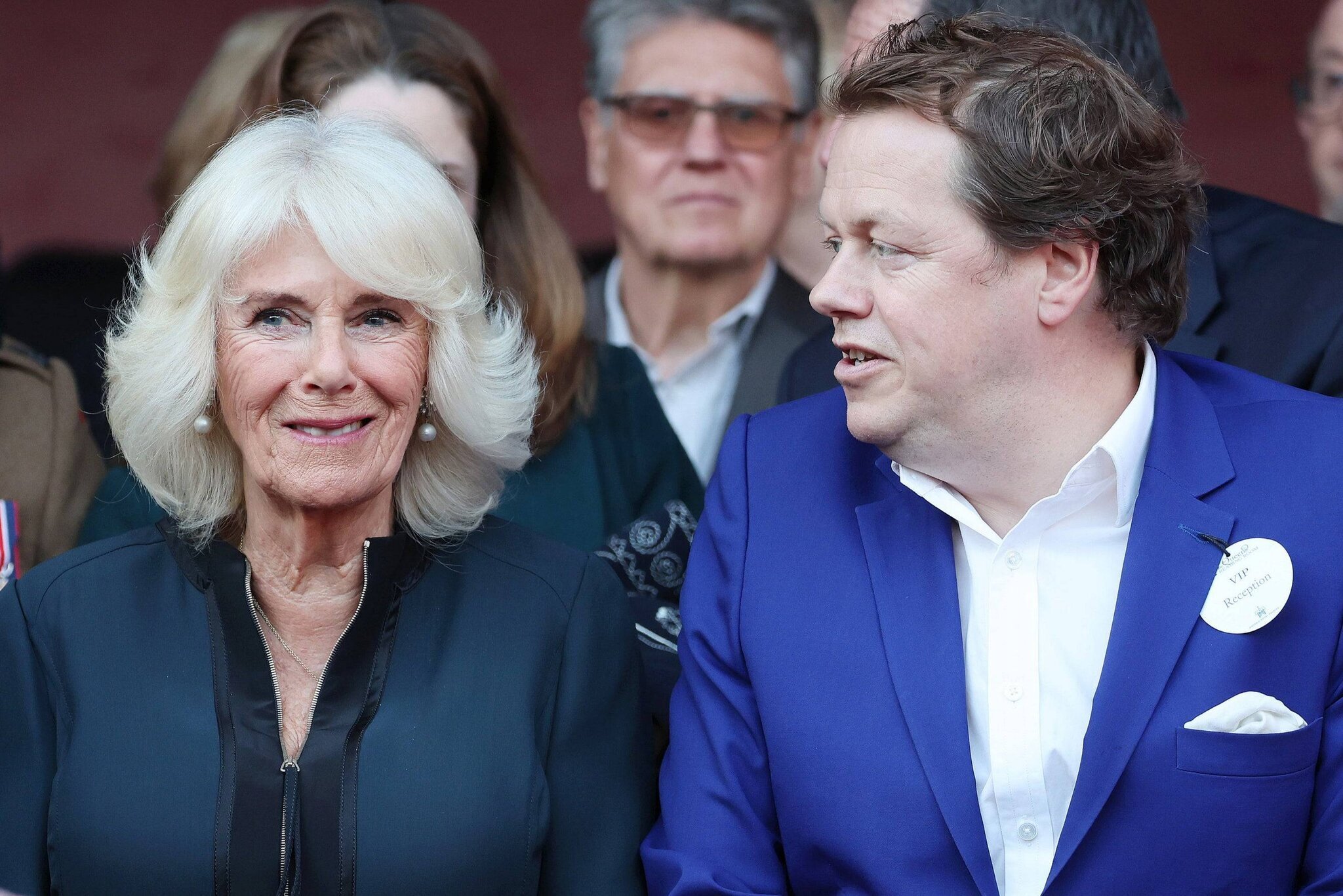 Tom Parker Bowles considére ce livre comme la première utilisation de ses connexions royales dans sa carrière.