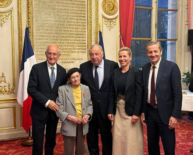 Cérémonie de remise de la Légion d'honneur à Pierrette Lambert