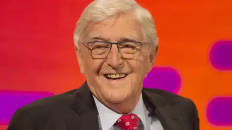 Sir Michael Parkinson lors du tournage de The Graham Norton Show en 2016.