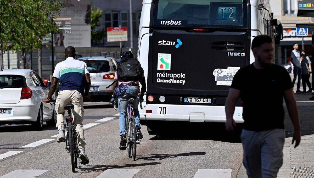Le difficile partage de la route provoque tensions et anxiété chez les usagers. Image d'illustration