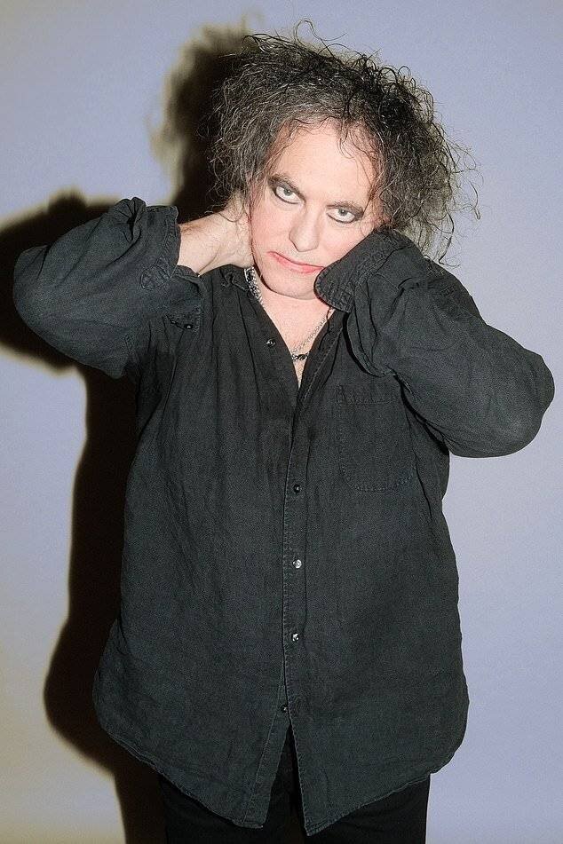 Adrian Thrills: 'The Cure are playing to their strengths with a hefty emotional punch'