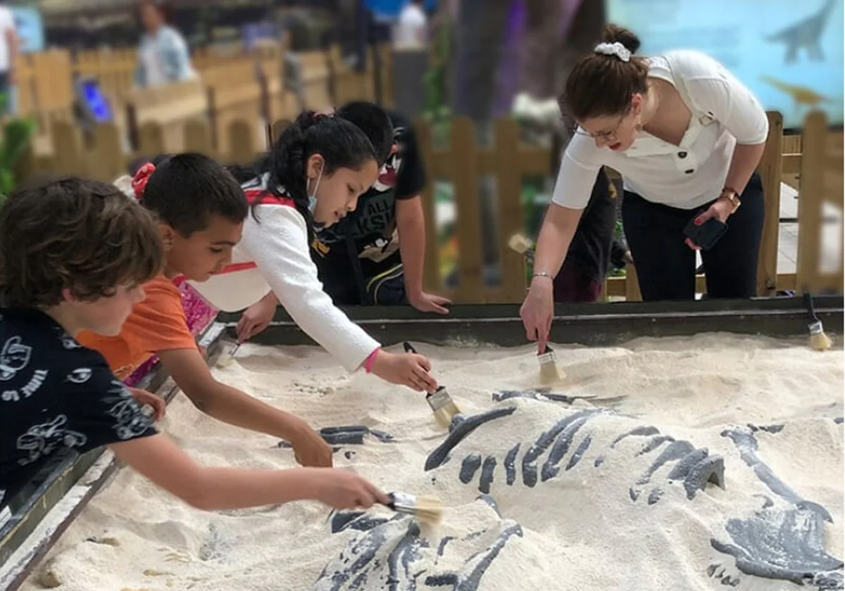 Exposition sur les dinosaures à Séville