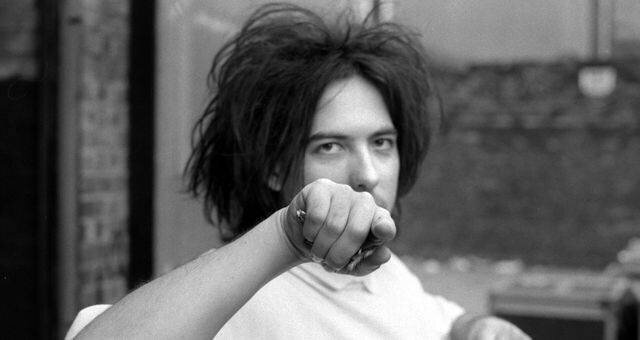 Robert Smith à Hammersmith en 1985 - Richard Bellia