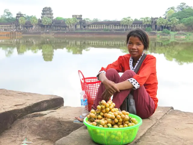 Vendedora de fruta en Angkor Wat.