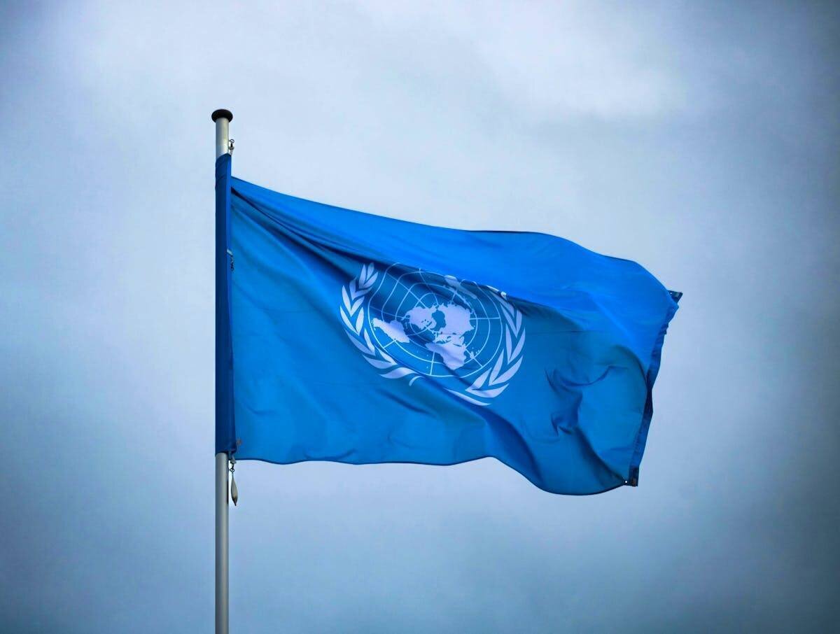 La convention de cybersécurité vise à lutter contre des crimes comme le blanchiment d'argent et le vol de données.