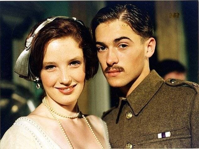 Kelly Reilly dans The Biz