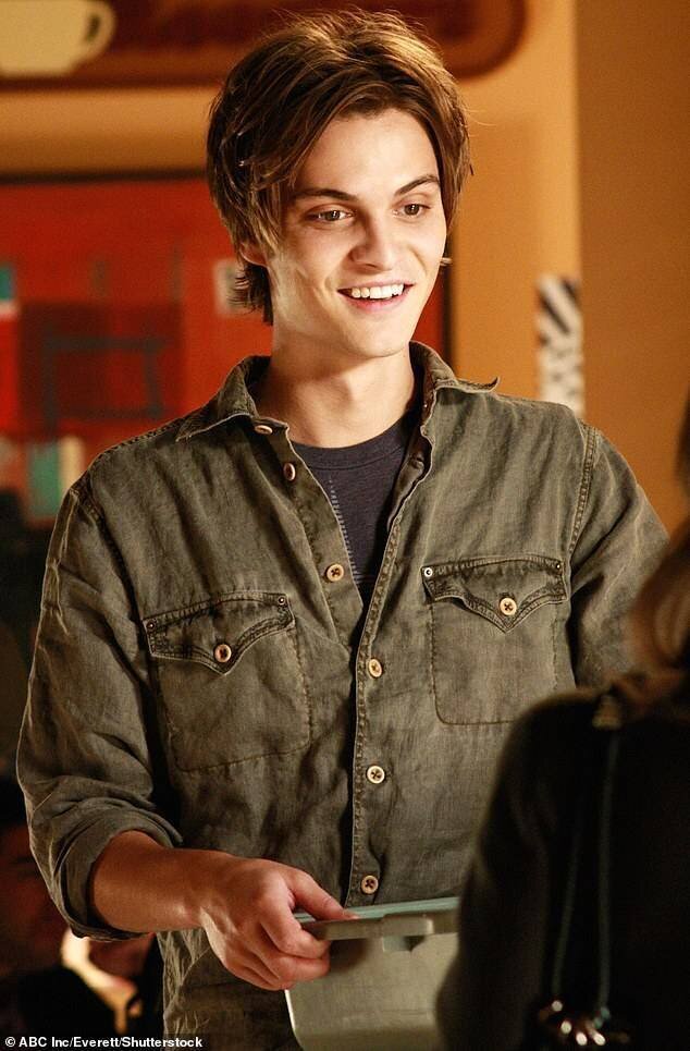 Luke Grimes dans Brothers & Sisters