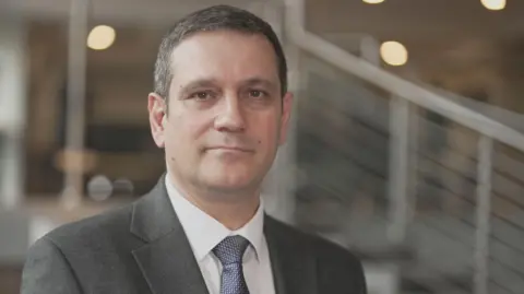 Portrait du Commandant Stephen Clayman