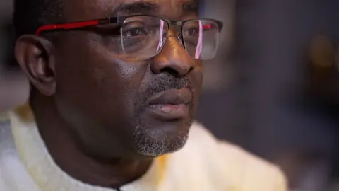 Dr Olumide Wole-Madariola