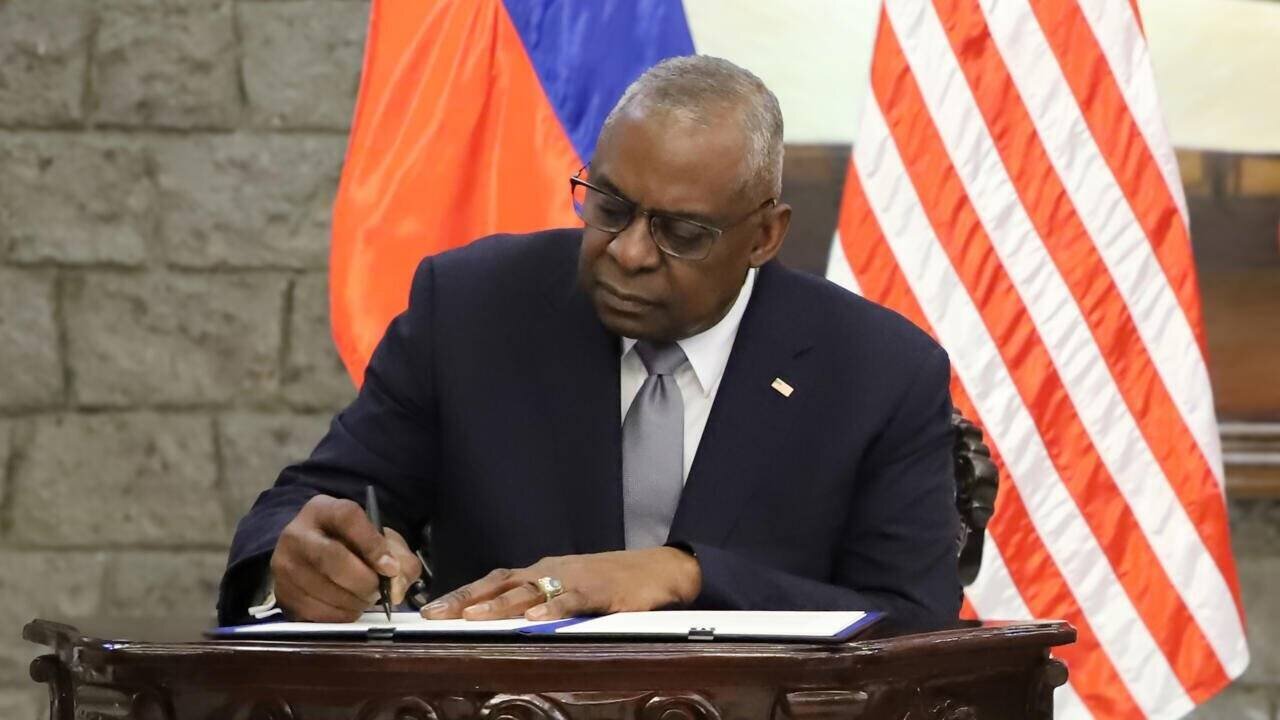 Le secrétaire américain à la défense, Lloyd Austin, à Manille, aux Philippines, le 18 novembre 2024.