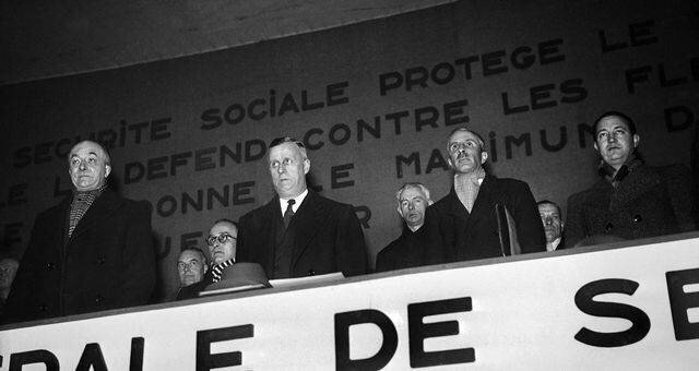 Ambroise Croizat, ministre du Travail et de la Sécurité sociale lors du Congrès pour l'organisation de la Sécurité sociale, le 22 février 1947, au Parc des Expositions de la Porte de Versailles à Paris. ©AFP - AFP
