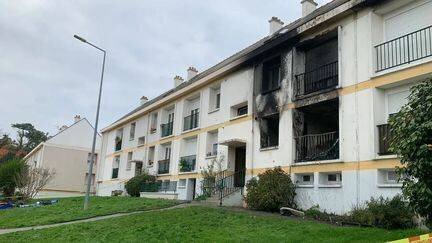 L'immeuble de Douarnenez touché par un incendie le 9 novembre. (SIMON CHENEAU / RADIO FRANCE)