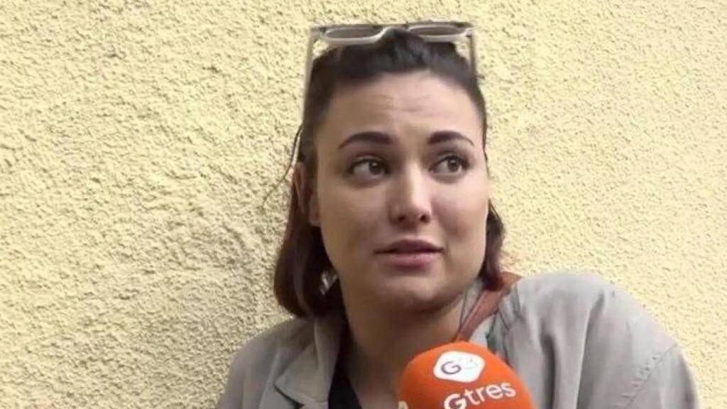 Elisa Mouliaá ante las cámaras de la agencia Gtres.