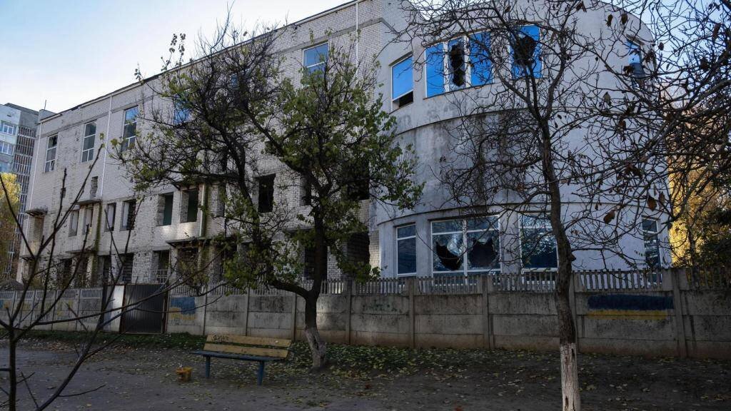 Édifice endommagé par un bombardement à Jersón