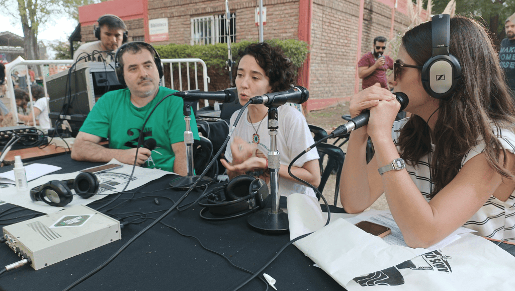 Radio communautaire En Tránsito FM