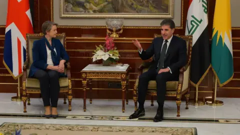 Yvette Cooper avec Nechirvan Barzani