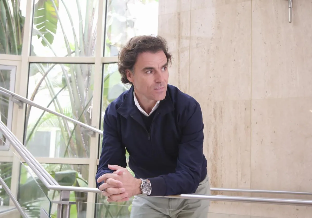 Diego Ramos se met en scène lors de l'hommage musical 'La vida sigue igual'