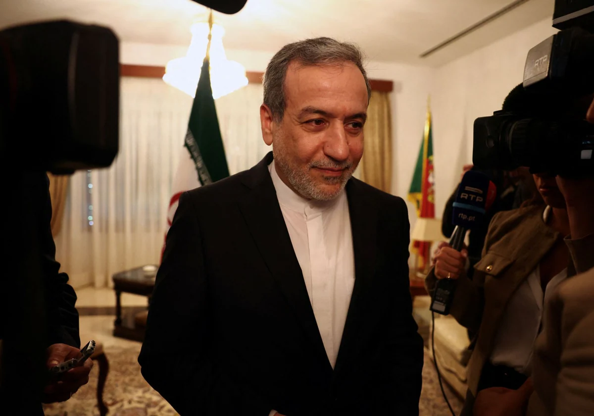Le ministre des Affaires étrangères de l'Iran, Abbas Araghchi, parle après un événement de Nations Unies